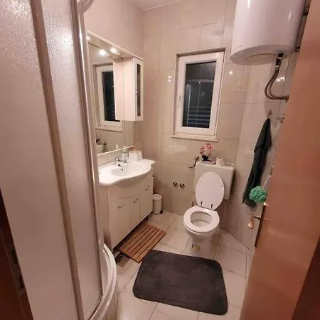 2 Bedroom On The Coast Of The Adriatic! Watermelon * Marina (Bossoglina)